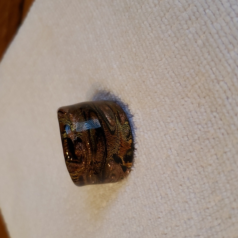 Glass ring size 7 - Picture 2 of 9